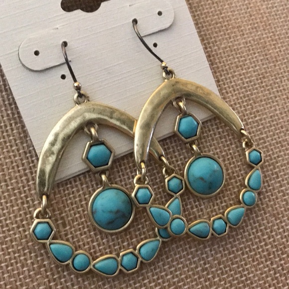 Lucky Brand Jewelry - 🔥2X HP🔥NWT Lucky Brand turquoise dangle earrings